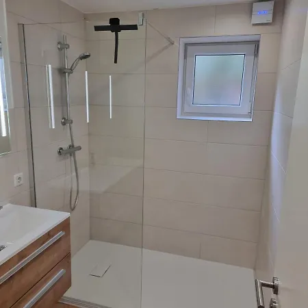 Monteurwohnung Zwischen Den Meeren Apartamento *